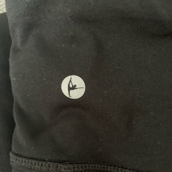 ✨3 for $25✨ 90 Degree by Reflex crop leggings - Picture 6 of 7